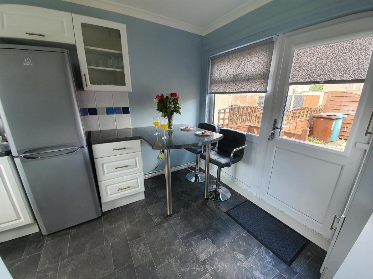Premier - Kenilworth House Apartment Holytown Exterior photo